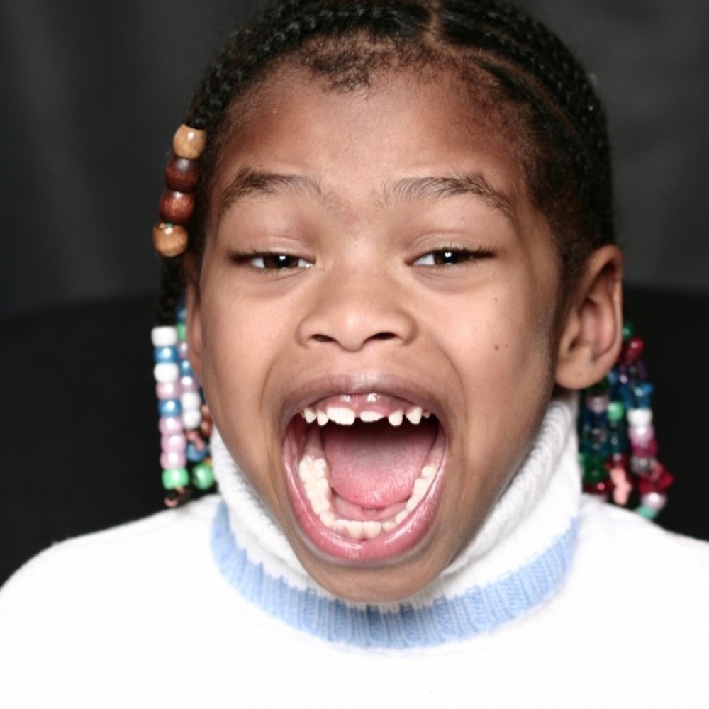 Meet your Posher, Nya